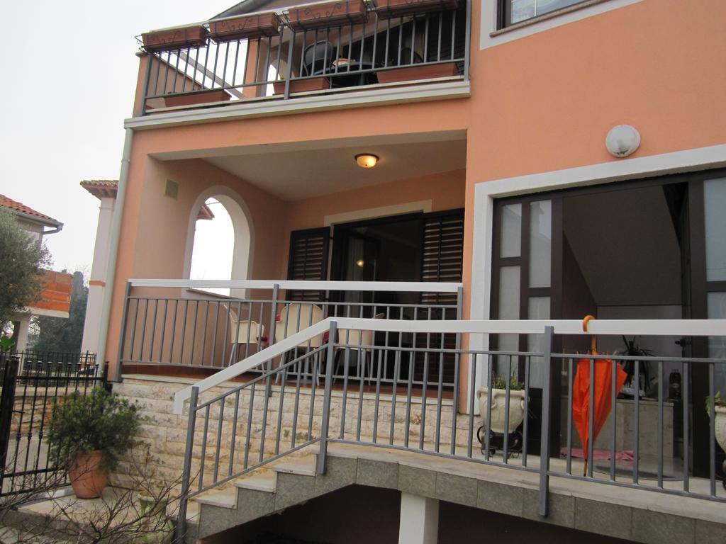 Apartments Mediteraneo Tar-Vabriga Esterno foto