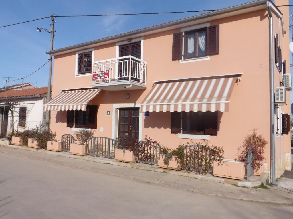 Apartments Mediteraneo Tar-Vabriga Esterno foto
